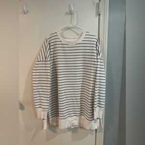 Women’s striped tunic crew neck sweatshirt